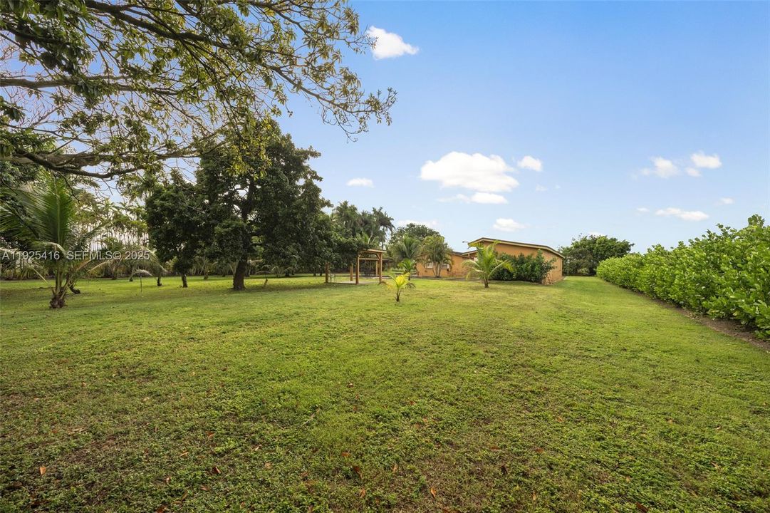 For Sale: $1,700,000 (4 beds, 4 baths, 4238 Square Feet)