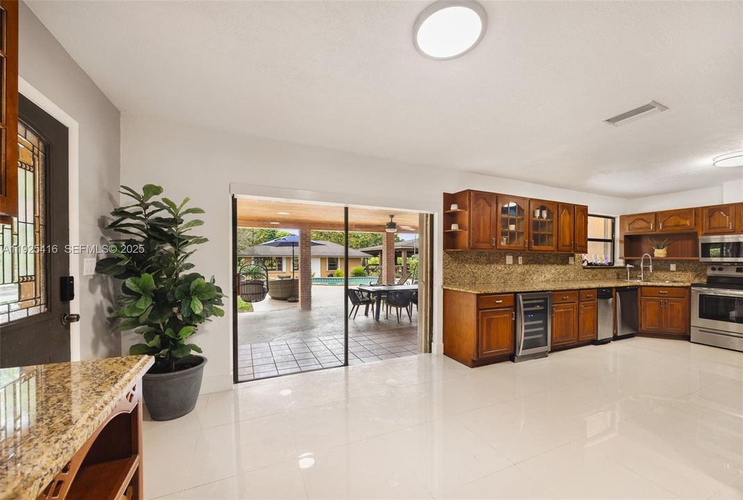 For Sale: $1,700,000 (4 beds, 4 baths, 4238 Square Feet)