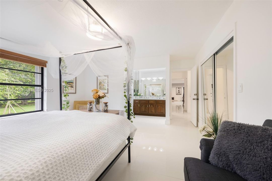 For Sale: $1,700,000 (4 beds, 4 baths, 4238 Square Feet)