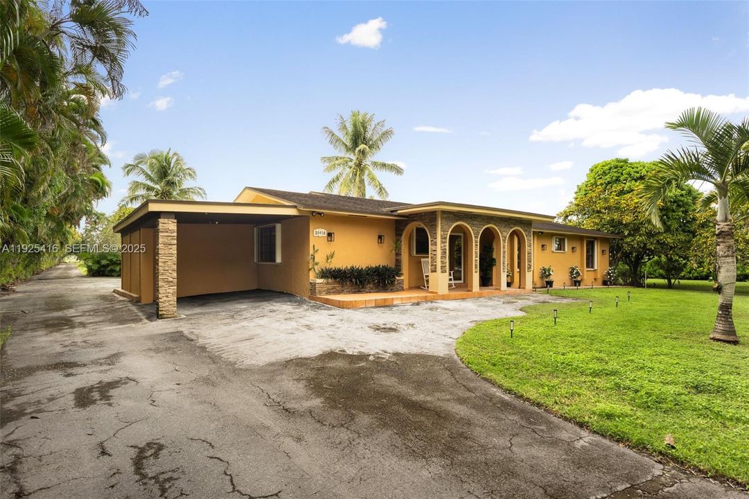 For Sale: $1,700,000 (4 beds, 4 baths, 4238 Square Feet)