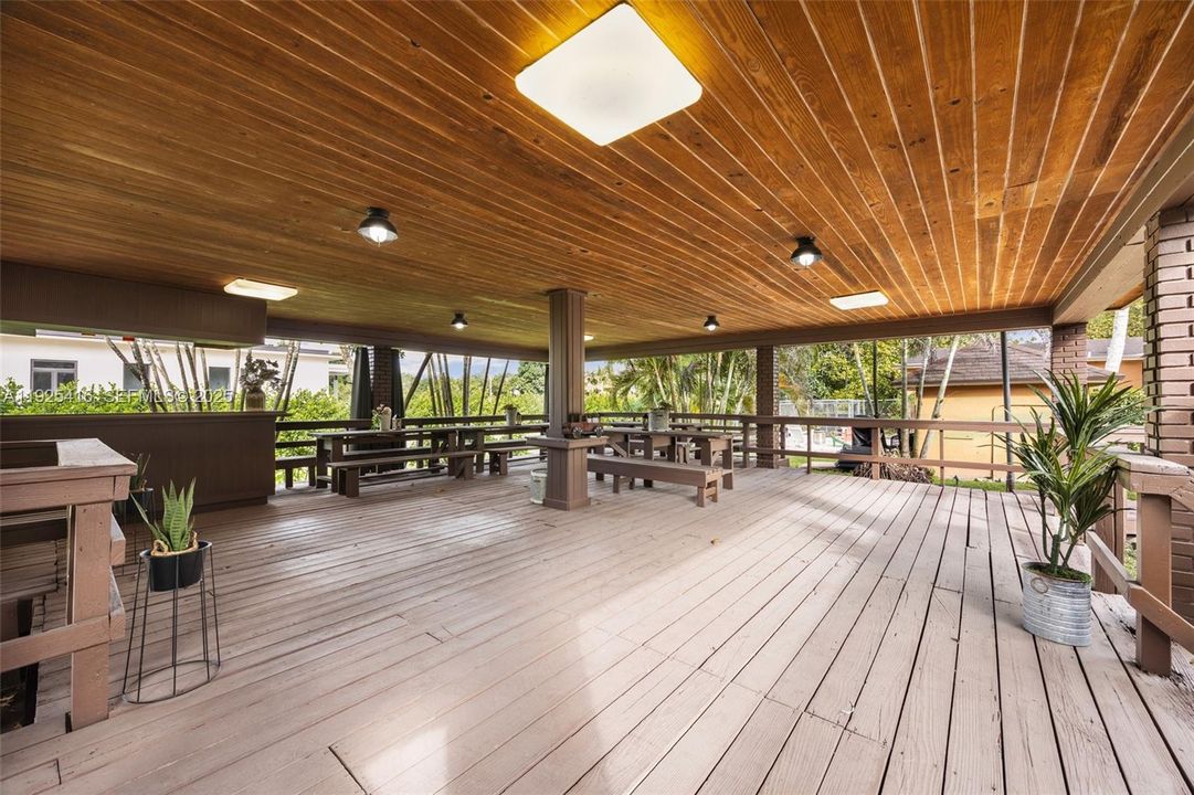 For Sale: $1,700,000 (4 beds, 4 baths, 4238 Square Feet)