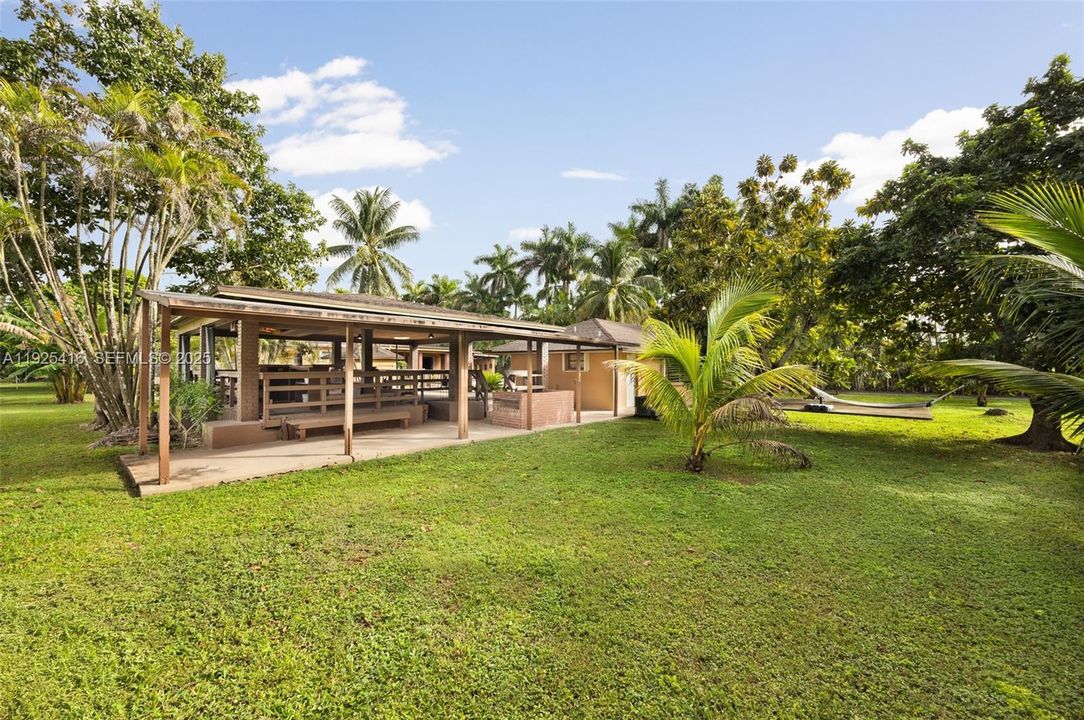 For Sale: $1,700,000 (4 beds, 4 baths, 4238 Square Feet)