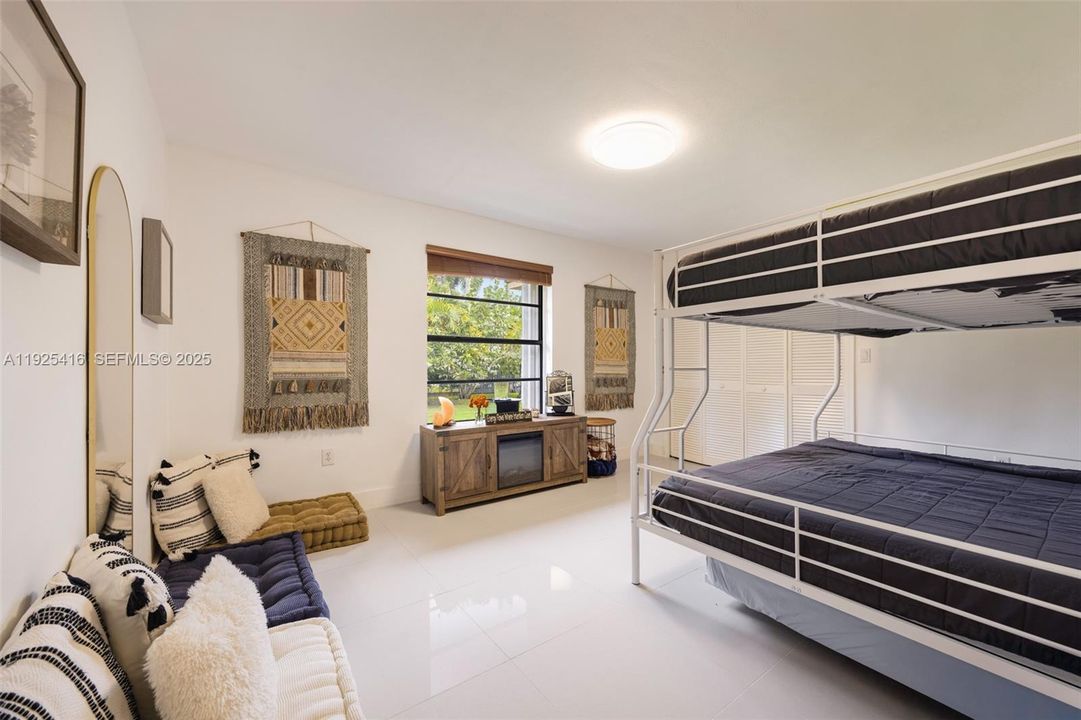 For Sale: $1,700,000 (4 beds, 4 baths, 4238 Square Feet)