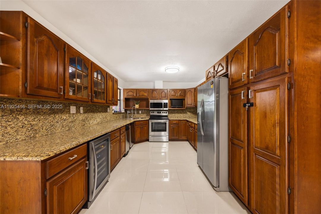 For Sale: $1,700,000 (4 beds, 4 baths, 4238 Square Feet)