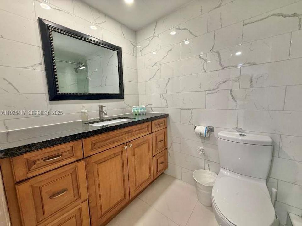 For Sale: $400,000 (0 beds, 1 baths, 470 Square Feet)