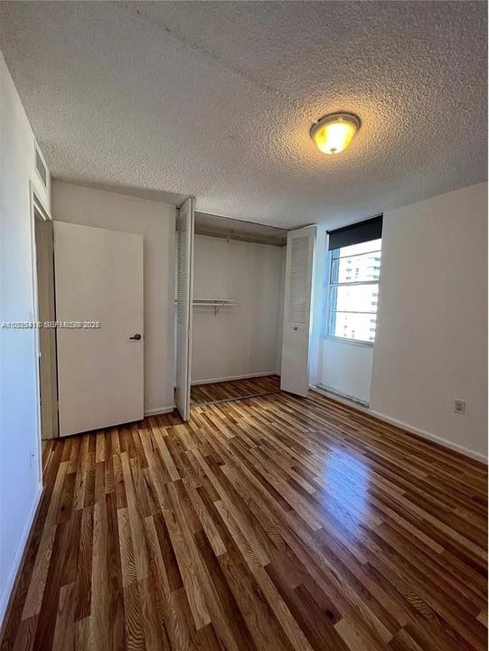 出租: $2,600 (2 贝兹, 2 浴室, 1320 平方英尺)