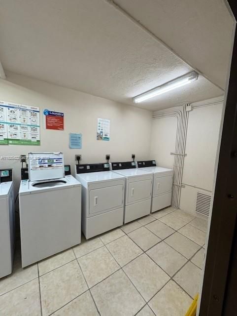 待售: $274,999 (2 贝兹, 1 浴室, 866 平方英尺)