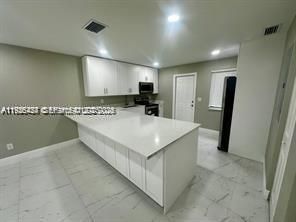 For Rent: $2,500 (2 beds, 1 baths, 2129 Square Feet)