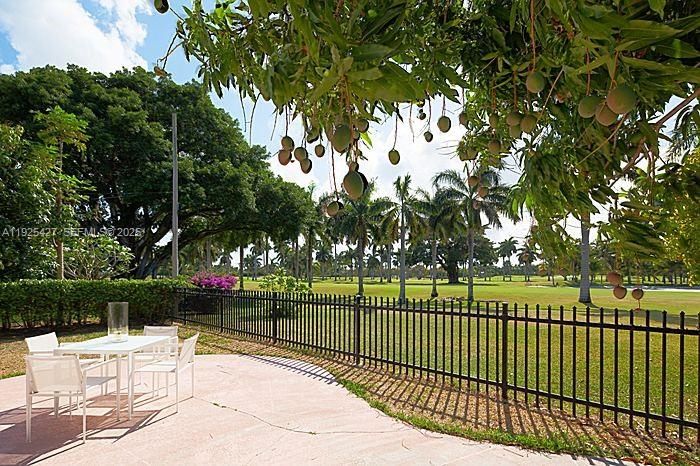 For Rent: $10,000 (4 beds, 3 baths, 2252 Square Feet)