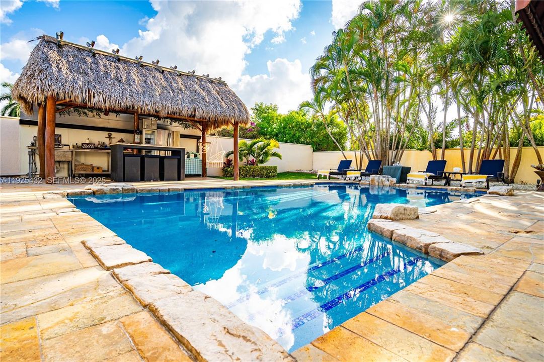 For Sale: $1,400,000 (4 beds, 4 baths, 3892 Square Feet)