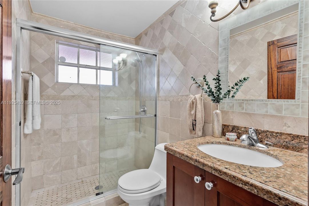 For Sale: $1,400,000 (4 beds, 4 baths, 3892 Square Feet)