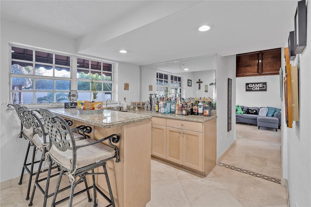 For Sale: $1,400,000 (4 beds, 4 baths, 3892 Square Feet)