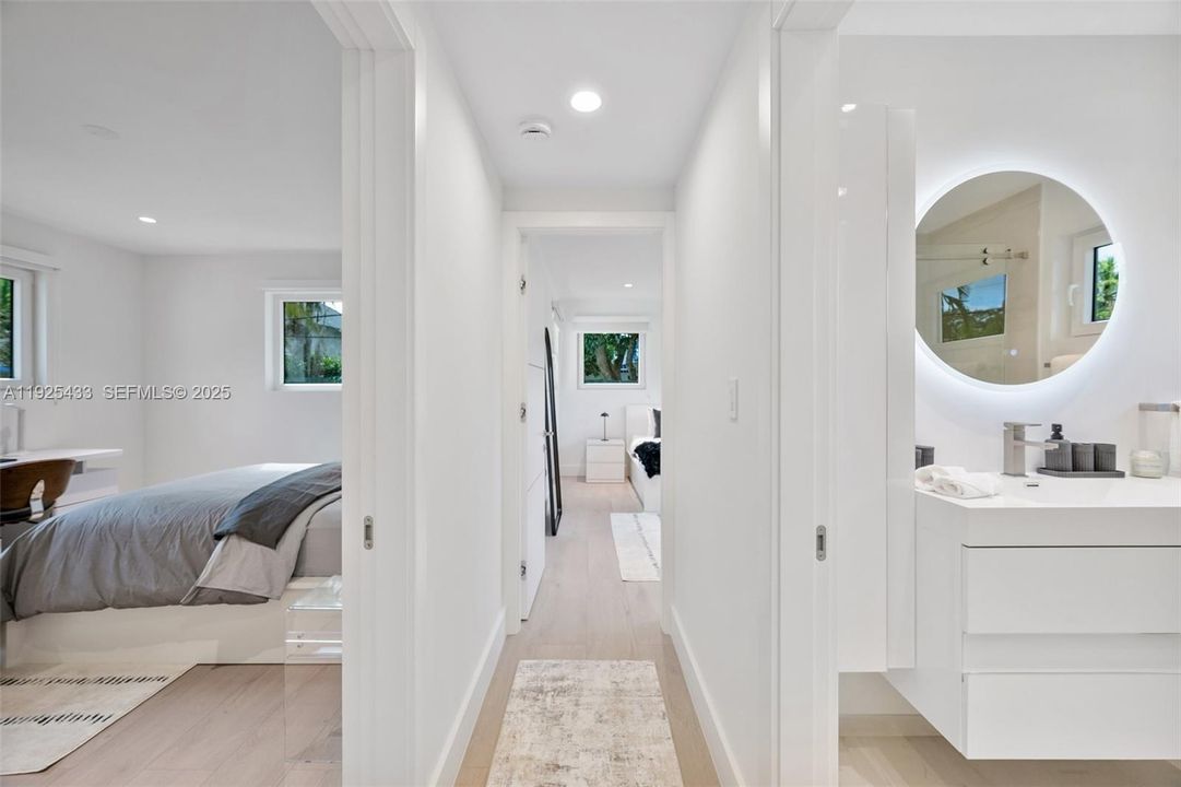 For Sale: $2,200,000 (4 beds, 4 baths, 2060 Square Feet)