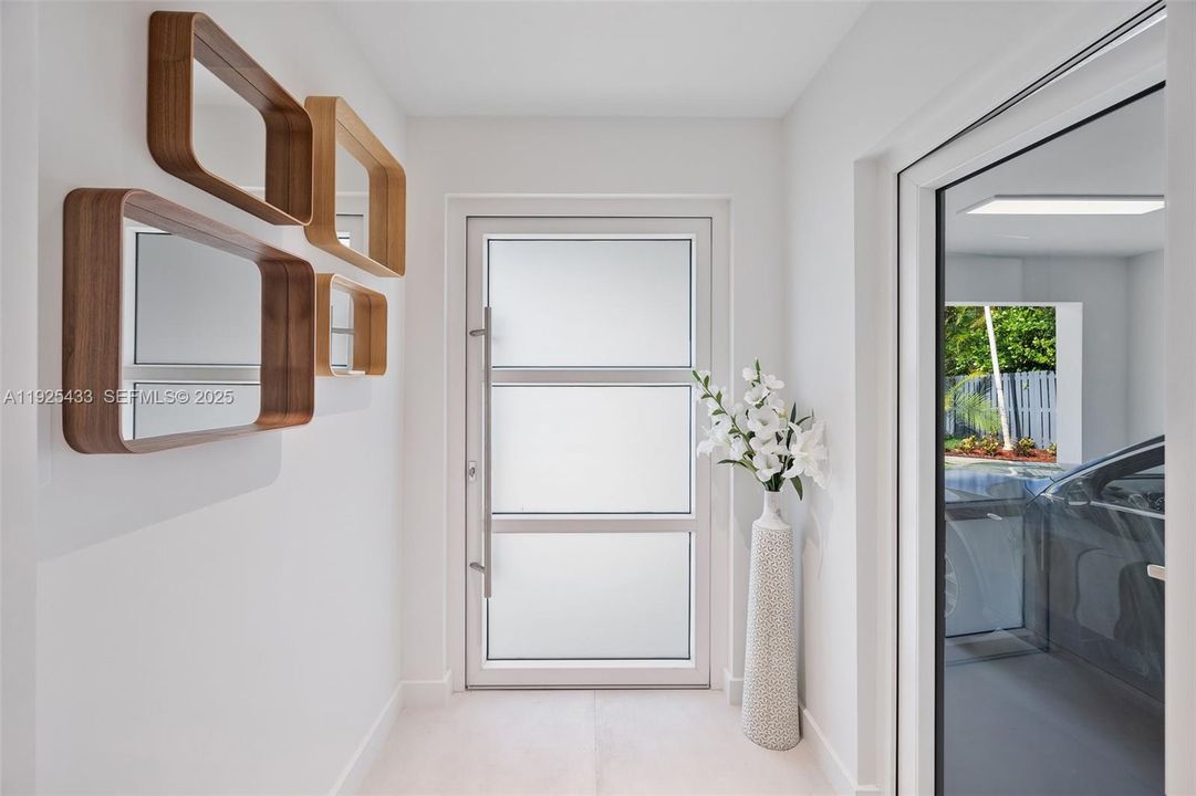 For Sale: $2,200,000 (4 beds, 4 baths, 2060 Square Feet)