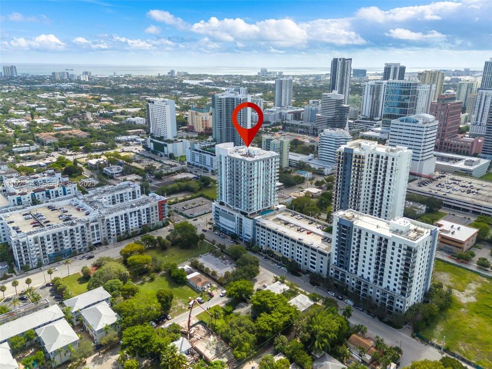 For Sale: $510,000 (2 beds, 2 baths, 1072 Square Feet)