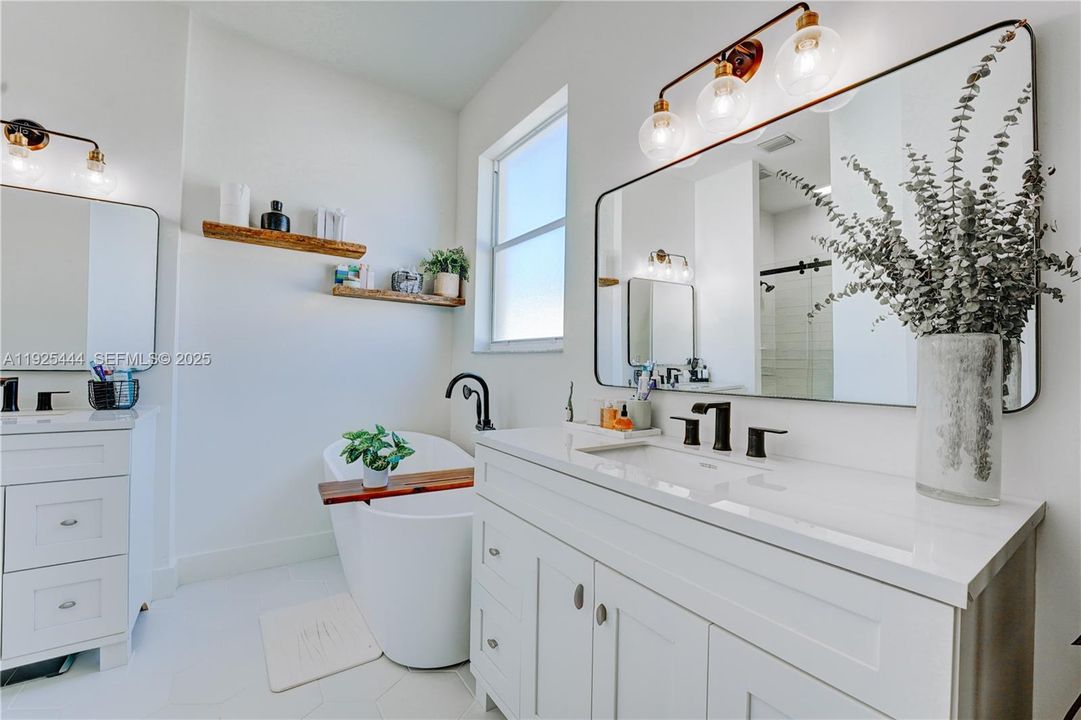 For Sale: $545,000 (3 beds, 2 baths, 1758 Square Feet)