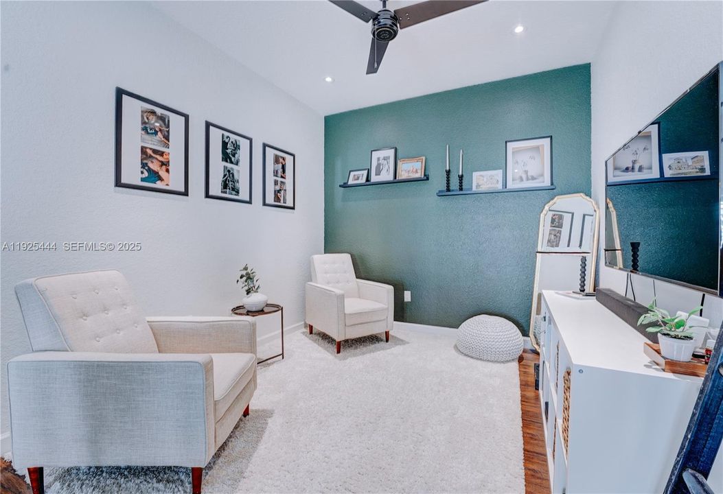 For Sale: $545,000 (3 beds, 2 baths, 1758 Square Feet)