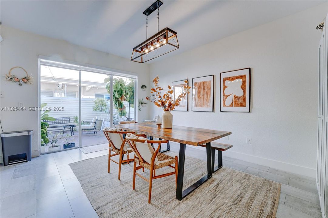 For Sale: $545,000 (3 beds, 2 baths, 1758 Square Feet)