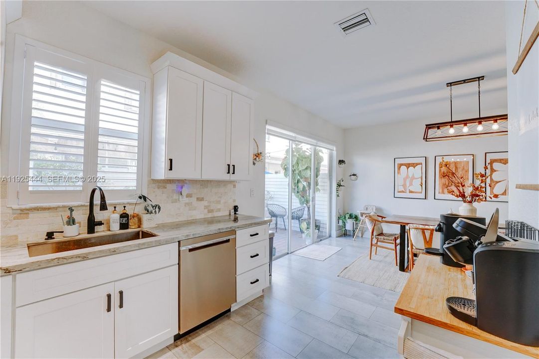 For Sale: $545,000 (3 beds, 2 baths, 1758 Square Feet)