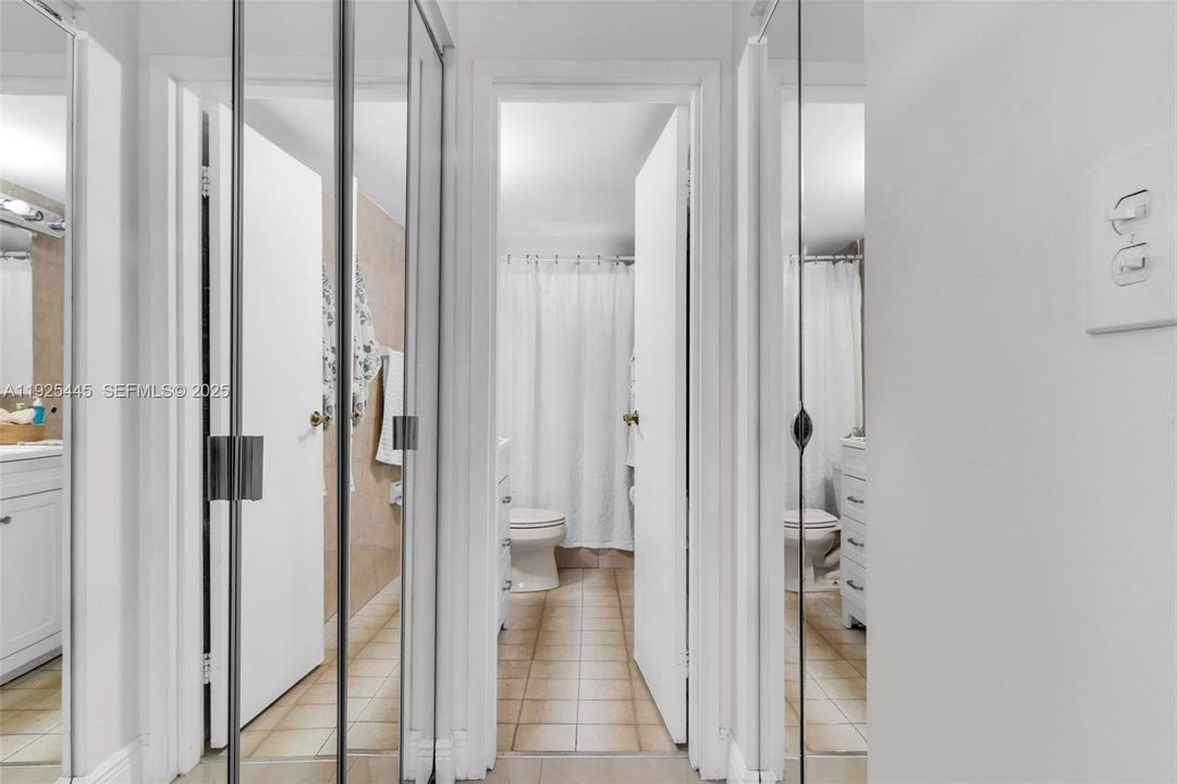 На продажу: $240,000 (3 спален, 2 ванн, 1166 Квадратных фут)