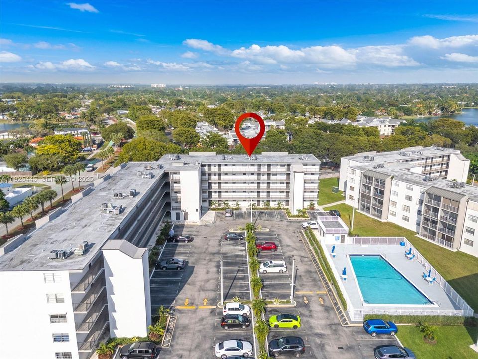 На продажу: $240,000 (3 спален, 2 ванн, 1166 Квадратных фут)