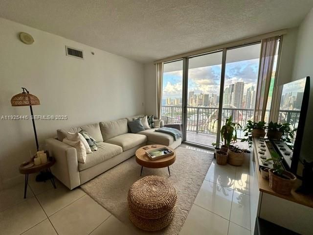 For Rent: $2,950 (1 beds, 1 baths, 0 Square Feet)