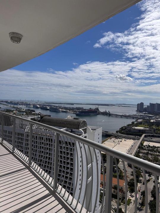 For Rent: $2,950 (1 beds, 1 baths, 0 Square Feet)