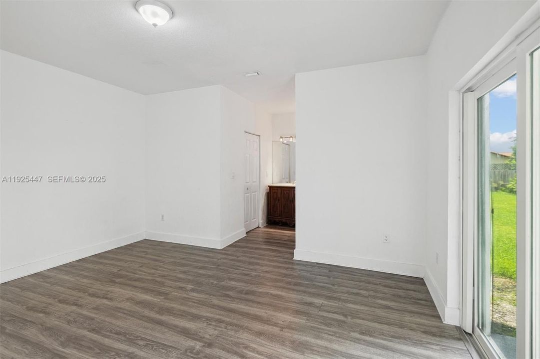 На продажу: $684,900 (4 спален, 2 ванн, 1633 Квадратных фут)