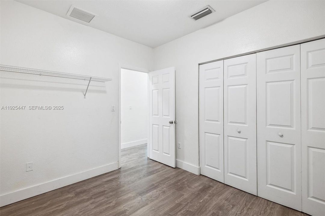 На продажу: $684,900 (4 спален, 2 ванн, 1633 Квадратных фут)