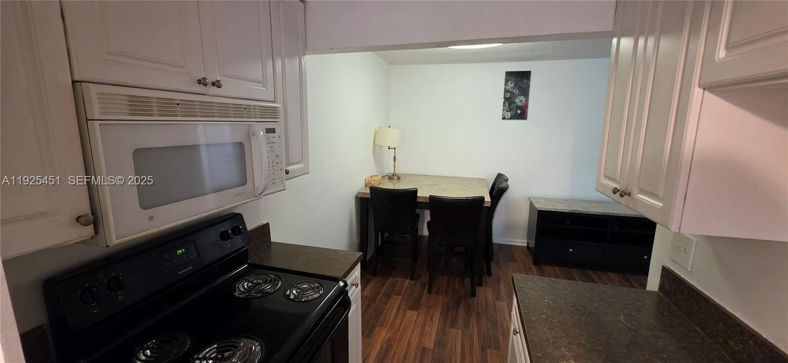 For Rent: $1,500 (1 beds, 1 baths, 658 Square Feet)