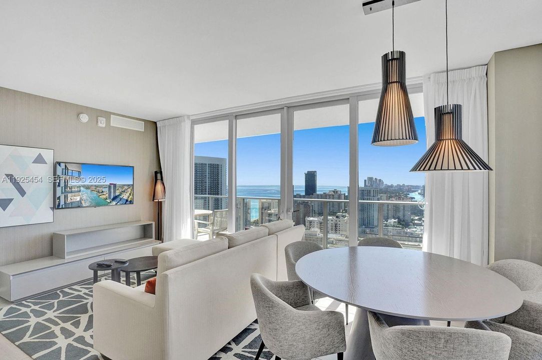 For Rent: $13,500 (3 beds, 2 baths, 1361 Square Feet)