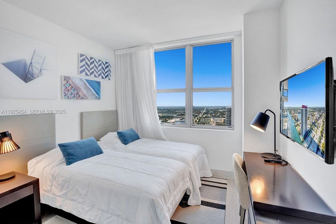 For Rent: $13,500 (3 beds, 2 baths, 1361 Square Feet)