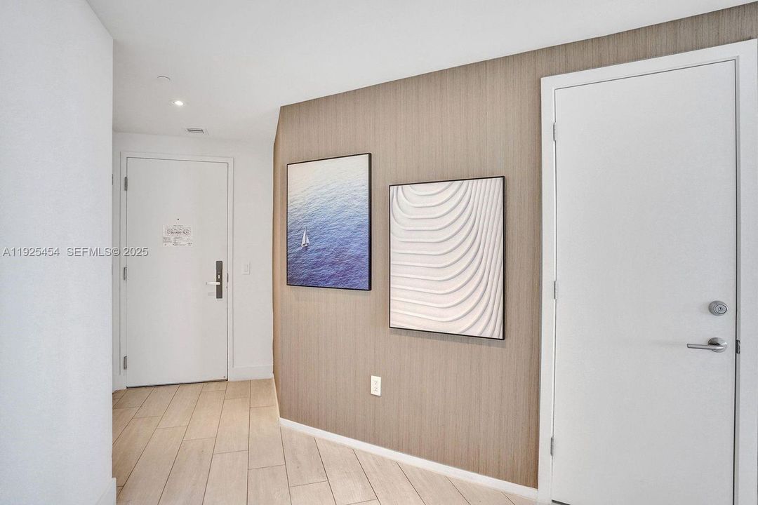 For Rent: $13,500 (3 beds, 2 baths, 1361 Square Feet)