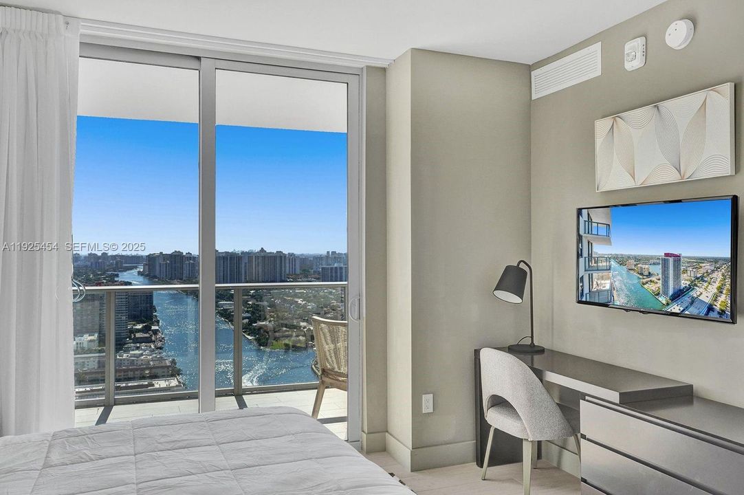 For Rent: $13,500 (3 beds, 2 baths, 1361 Square Feet)