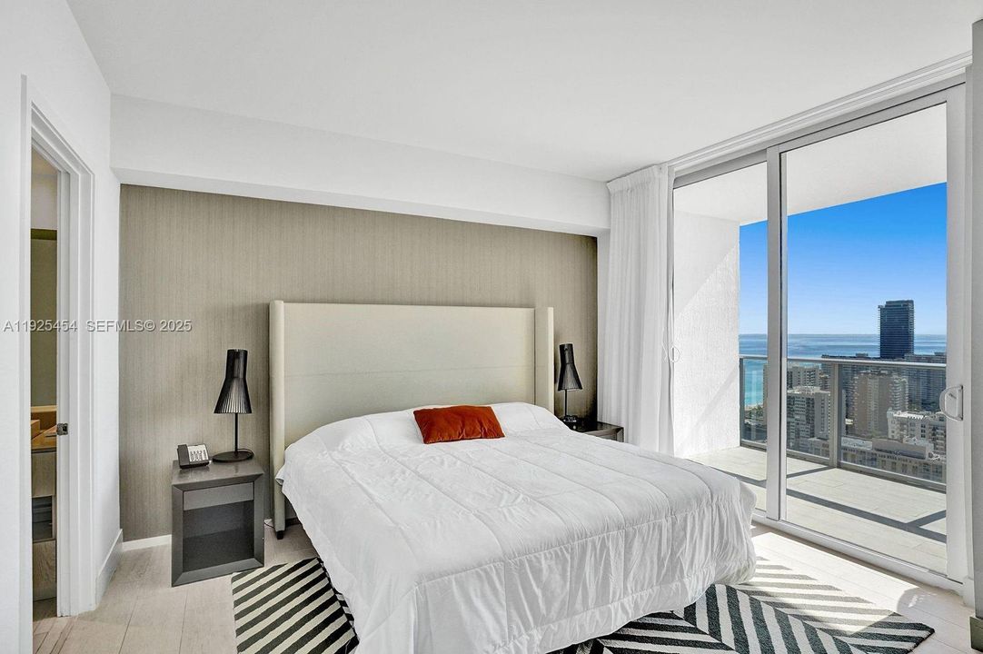 For Rent: $13,500 (3 beds, 2 baths, 1361 Square Feet)