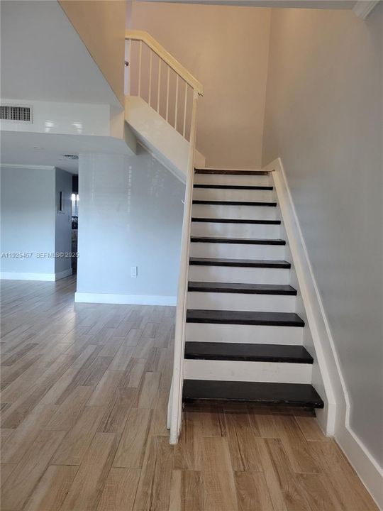 For Rent: $3,475 (3 beds, 3 baths, 1802 Square Feet)