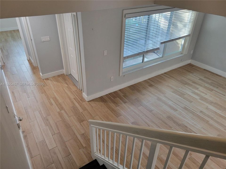 For Rent: $3,475 (3 beds, 3 baths, 1802 Square Feet)