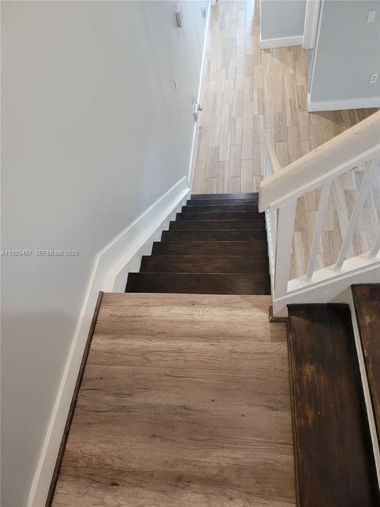 For Rent: $3,475 (3 beds, 3 baths, 1802 Square Feet)