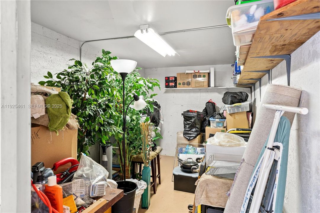 For Sale: $139,800 (2 beds, 2 baths, 1242 Square Feet)