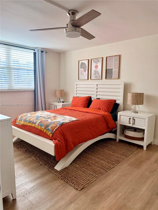 For Rent: $2,100 (1 beds, 1 baths, 900 Square Feet)