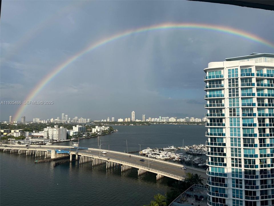 На продажу: $299,000 (1 спален, 1 ванн, 1057 Квадратных фут)