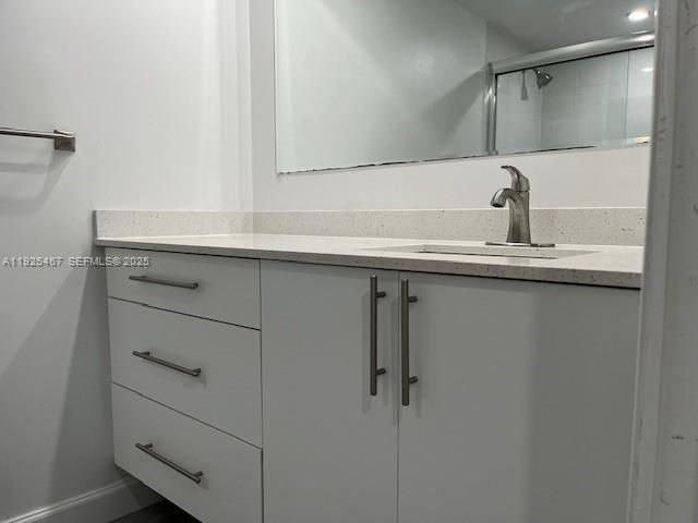 For Rent: $1,650 (1 beds, 1 baths, 1071 Square Feet)