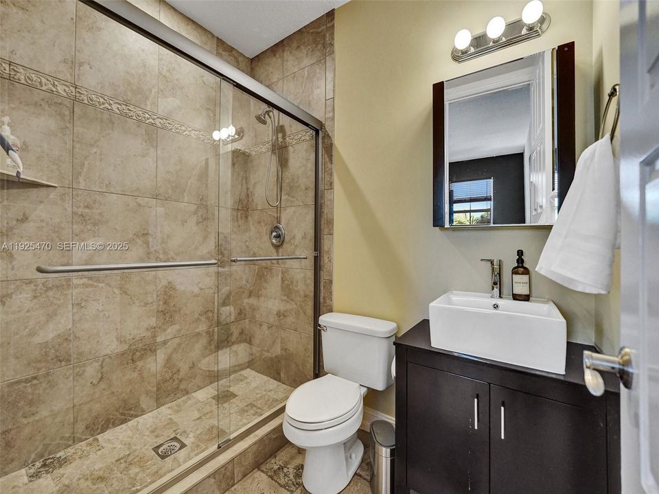 For Rent: $4,900 (3 beds, 3 baths, 2552 Square Feet)