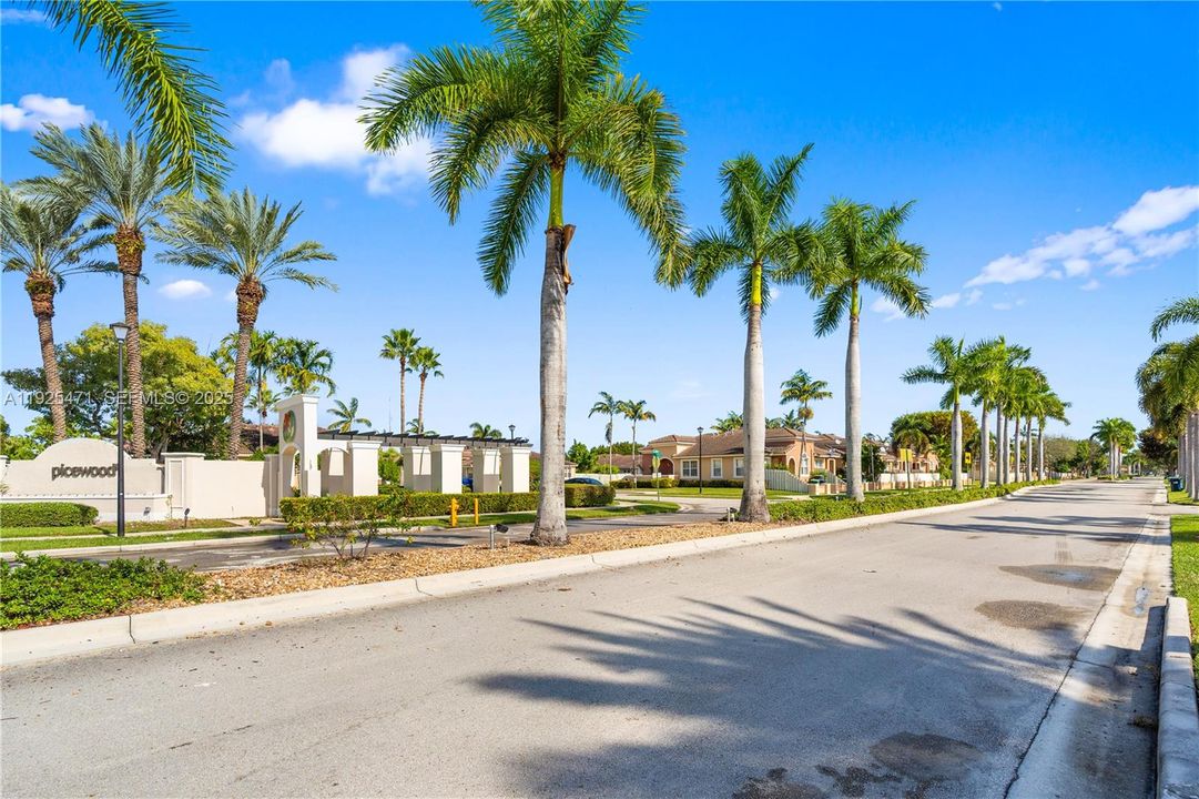 На продажу: $385,000 (3 спален, 2 ванн, 0 Квадратных фут)