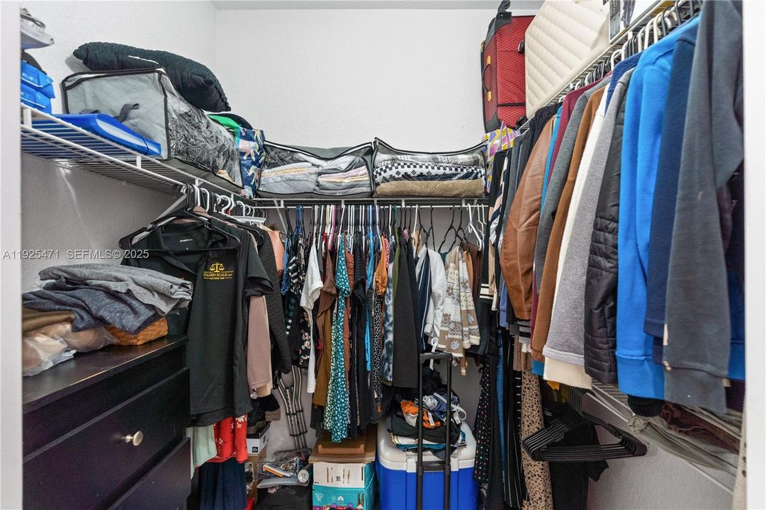 На продажу: $385,000 (3 спален, 2 ванн, 0 Квадратных фут)