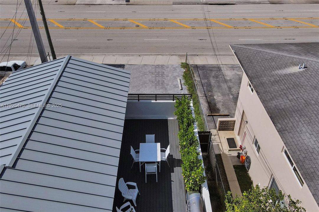 出租: $2,500 (2 贝兹, 1 浴室, 1482 平方英尺)