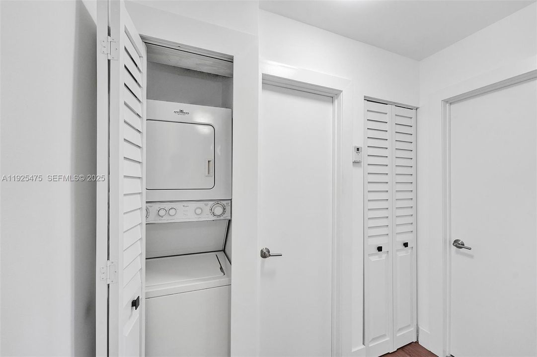 出租: $2,500 (2 贝兹, 1 浴室, 1482 平方英尺)