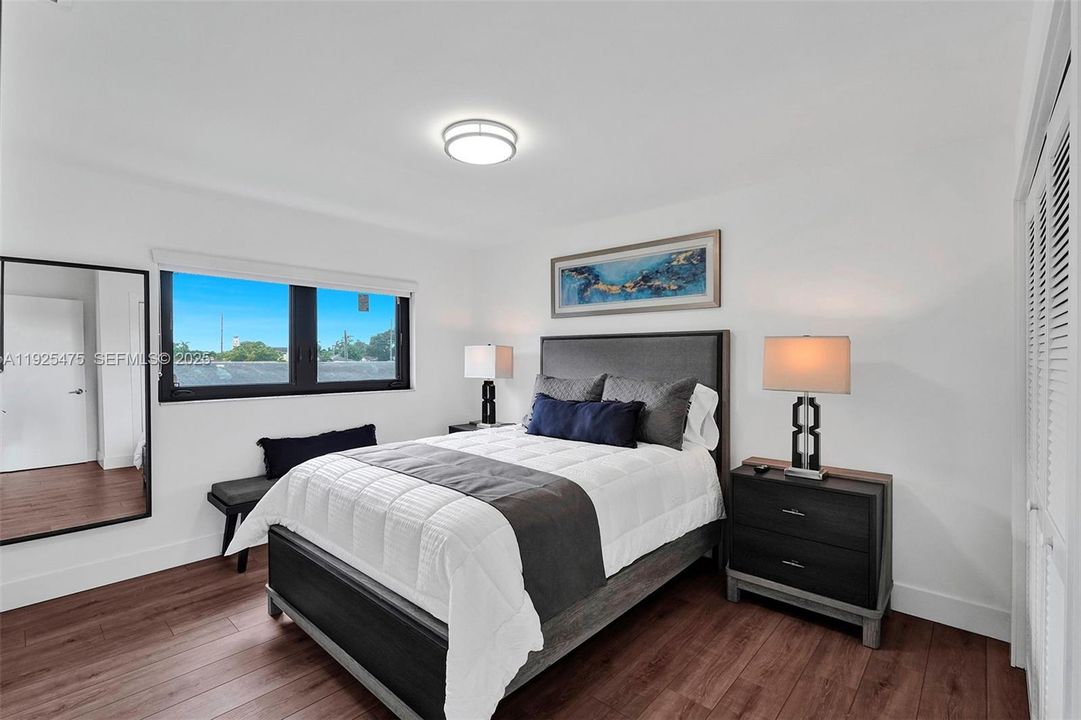 出租: $2,500 (2 贝兹, 1 浴室, 1482 平方英尺)