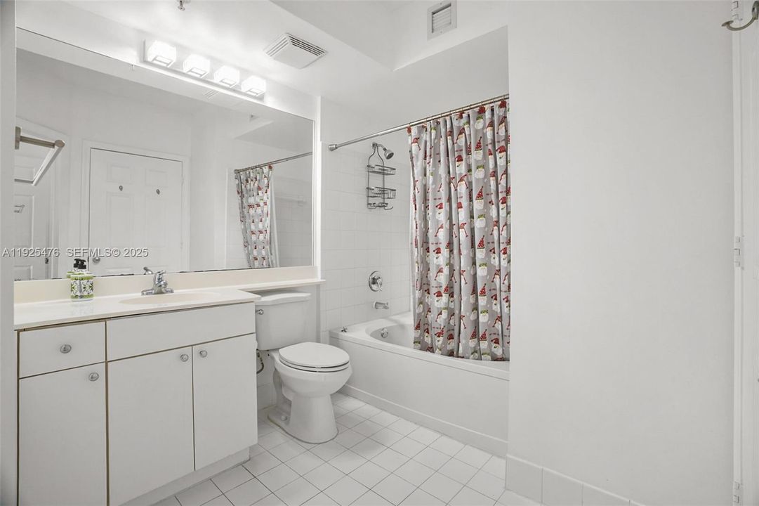 For Sale: $639,000 (2 beds, 2 baths, 1116 Square Feet)