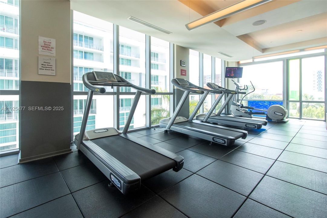 For Rent: $3,100 (1 beds, 1 baths, 693 Square Feet)